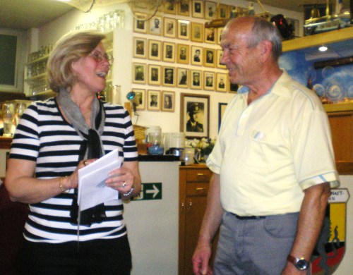 Annamaria Fragiacomo und der 2. Vorstand Adolf Rist
